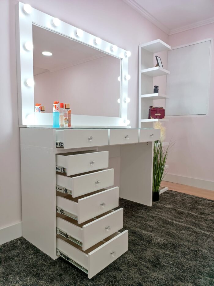 vanity table with mirror