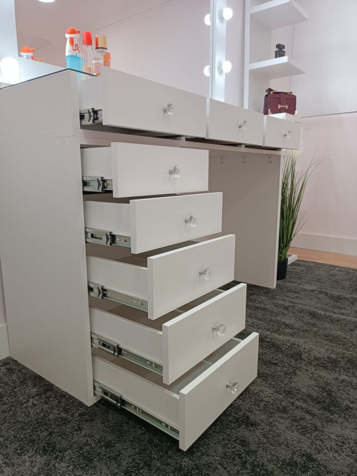 vanity table with mirror