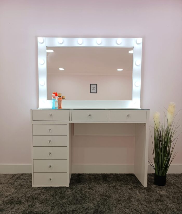 vanity table with mirror