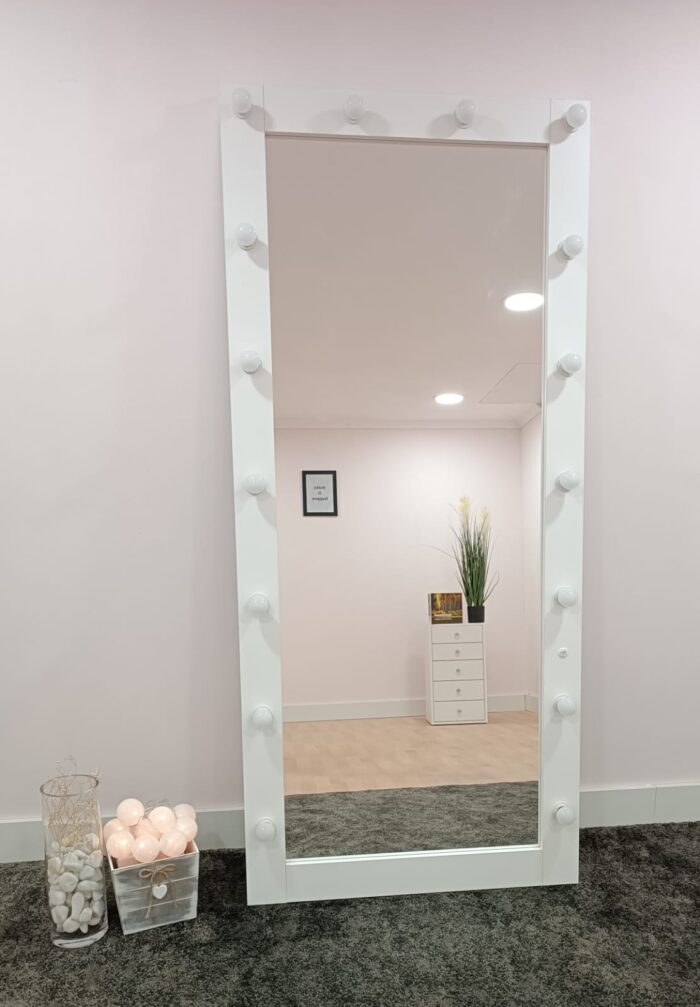 vanity mirror with lights