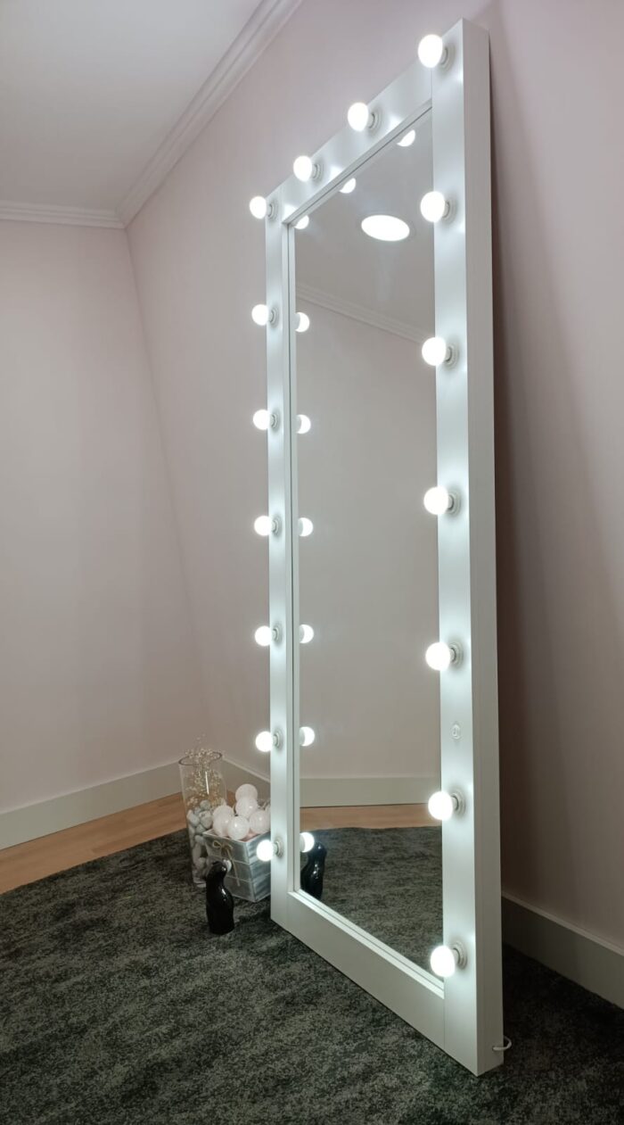 vanity mirror with lights