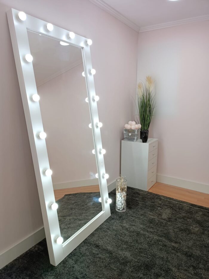 vanity mirror with lights