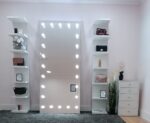 Frameless mirror