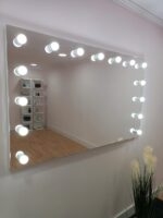 illuminated mirror