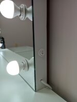 makeup vanity with lights