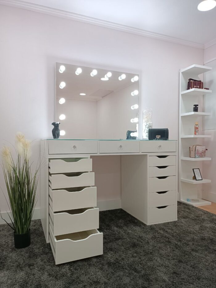 makeup vanity with lights